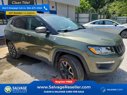 Used 2019 Jeep Compass Trailhawk w/ Cold Weather Group AWD/4WD image 5