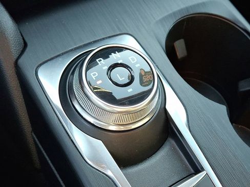 Used 2025 Ford Escape ST-Line image 16