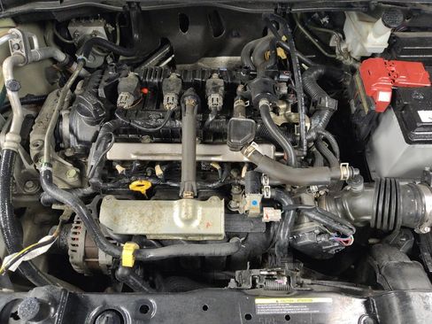 Used 2020 Nissan Versa SV FWD image 30