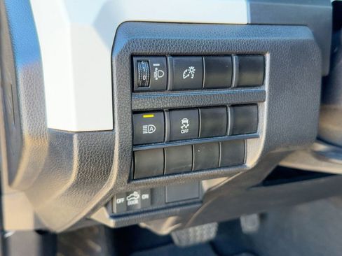 Used 2024 Toyota Tacoma TRD Off-Road image 17