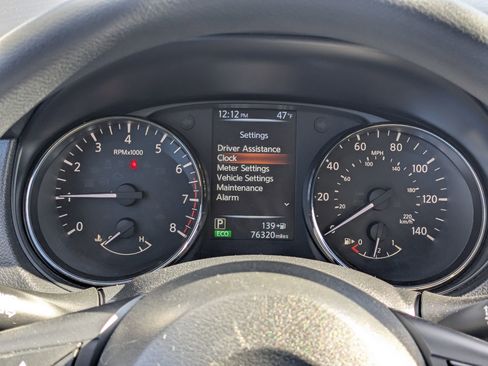 Used 2017 Nissan Rogue S image 15