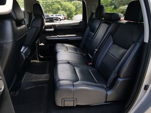 Used 2019 Toyota Tundra Limited w/ Limited Premium Package AWD/4WD image 29