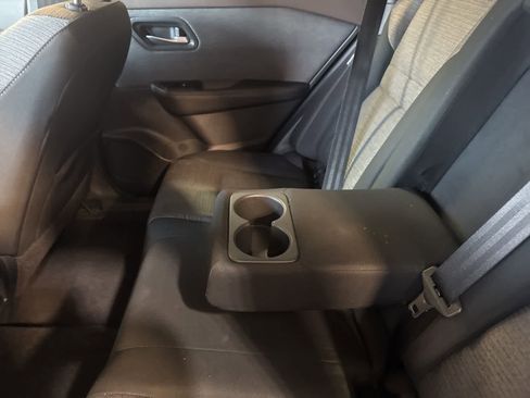 Used 2023 Nissan Rogue SV image 18