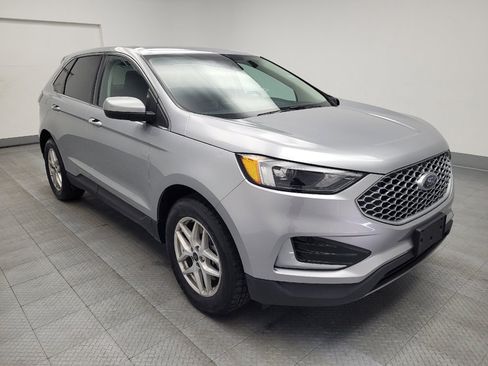 Used 2023 Ford Edge SEL image 13