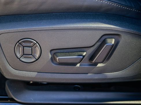 Certified 2025 Audi Q6 e-tron Premium w/ Convenience Package image 23