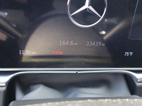 Used 2022 Mercedes-Benz S 500 4MATIC w/ AMG Line Package image 10