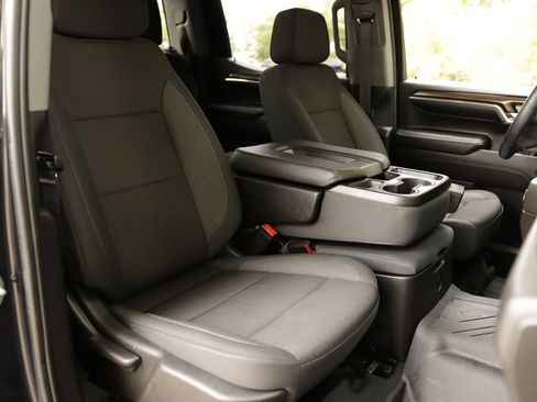 Used 2024 Chevrolet Silverado 1500 LT AWD/4WD image 28