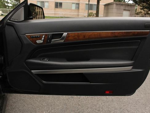 Used 2016 Mercedes-Benz E 400 Cabriolet image 22