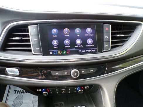 Used 2020 Buick Enclave Avenir w/ Avenir Technology Package AWD/4WD image 26