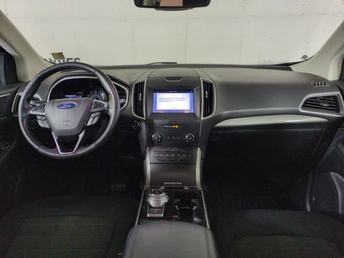 Used 2019 Ford Edge SEL AWD/4WD image 14