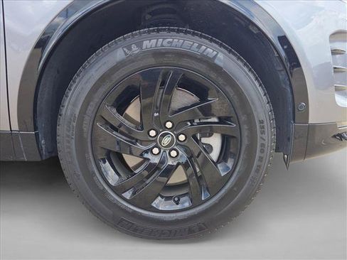 Used 2026 Land Rover Discovery Sport Landmark AWD/4WD image 25