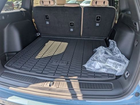 New 2026 Jeep Grand Cherokee Limited RWD image 28