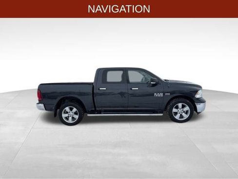 Used 2017 RAM 1500 Classic SLT w/ SLT Plus D￩cor Group image 8