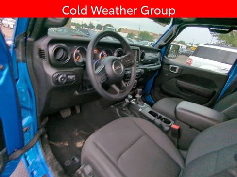 Used 2022 Jeep Wrangler Unlimited Sport AWD/4WD image 7