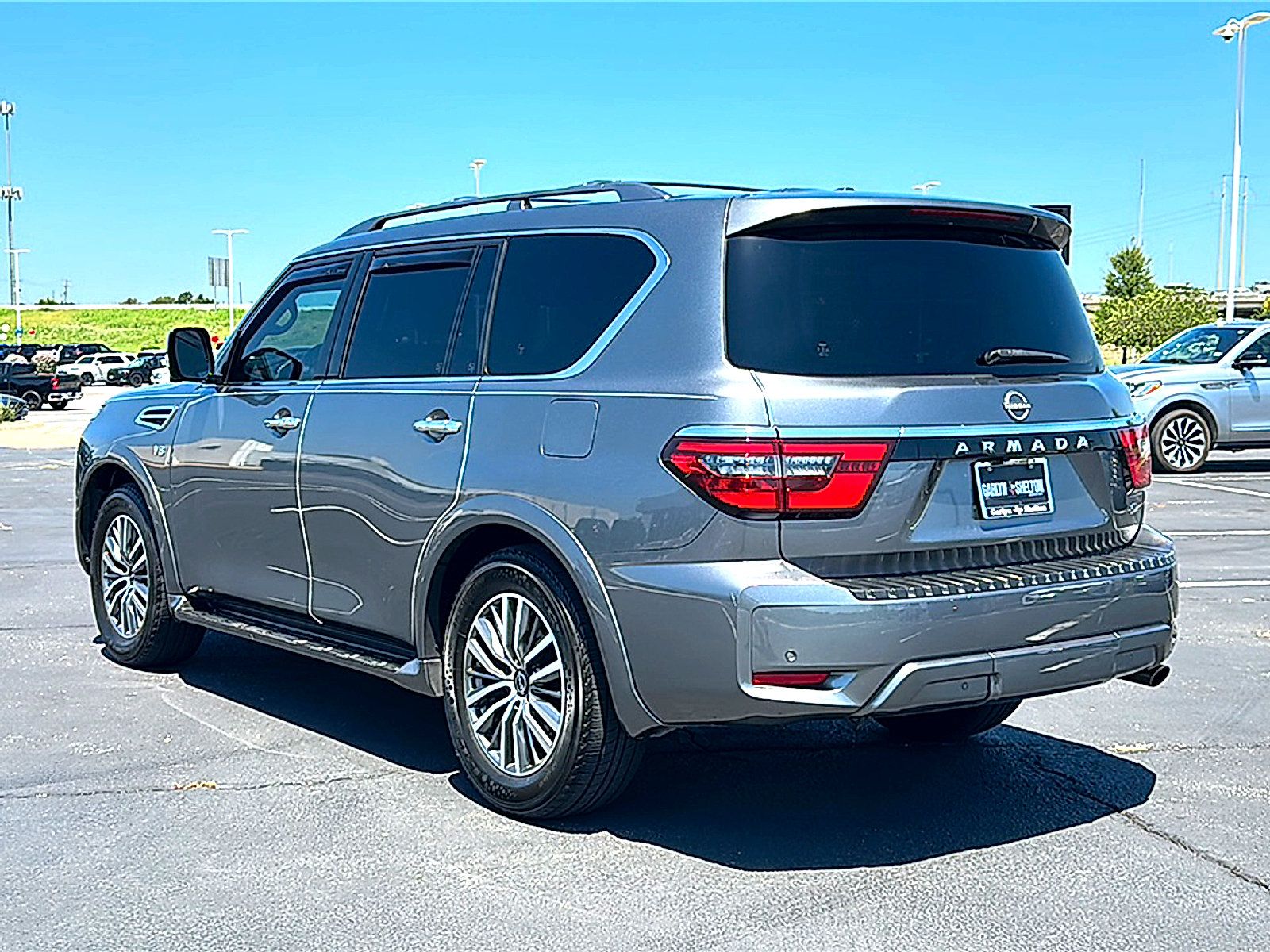 Used 2021 Nissan Armada SL RWD image 6