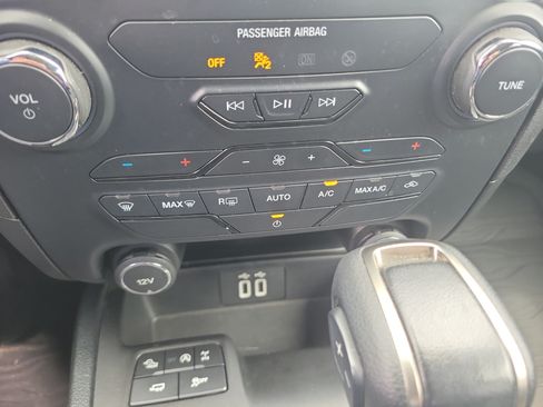 Used 2021 Ford Ranger XLT w/ Equipment Group 301A Mid AWD/4WD image 25