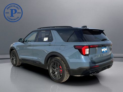 Used 2025 Ford Explorer ST AWD/4WD image 5