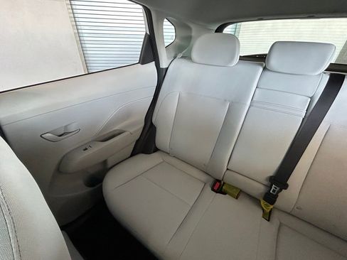 Used 2024 Hyundai Kona SE image 12