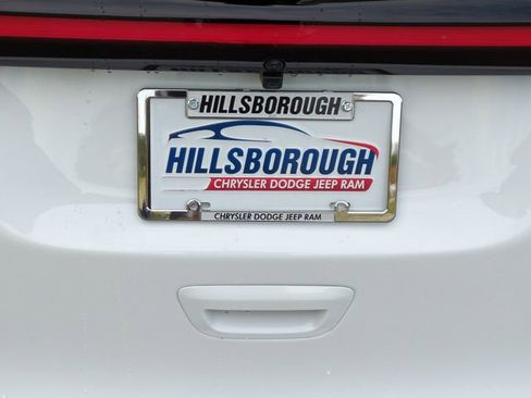 New 2026 Chrysler Pacifica Select image 22