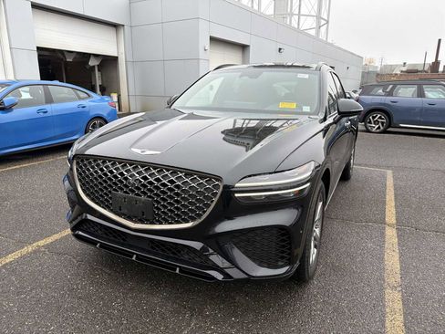 Used 2022 Genesis GV70 3.5T Sport w/ Sport Advanced Package image 2