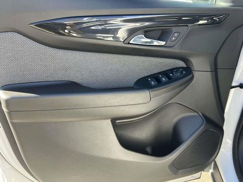 Used 2024 Chevrolet TrailBlazer LT image 29