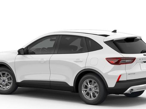 New 2026 Ford Escape Active w/ Cold Weather Package AWD/4WD image 2