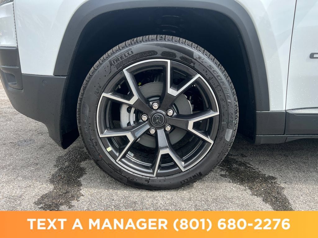 New 2026 Jeep Cherokee Overland w/ Trailer Tow Group AWD/4WD image 24