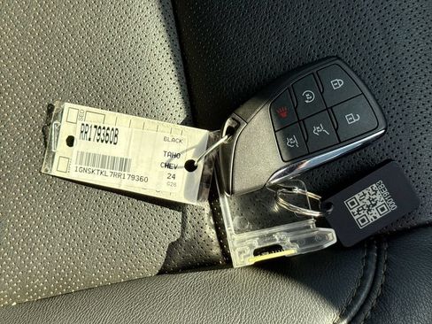 Used 2024 Chevrolet Tahoe High Country AWD/4WD image 37