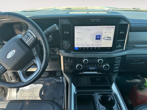 Used 2025 Ford F450 Platinum w/ FX4 Off-Road Package AWD/4WD image 10