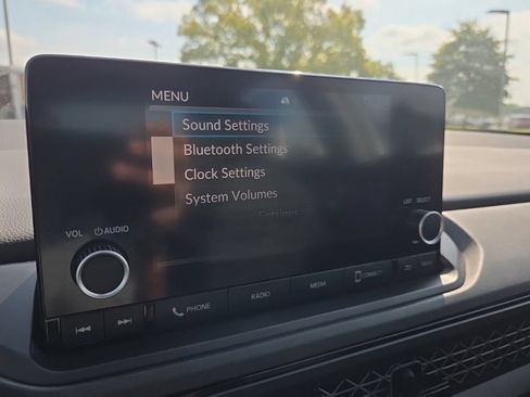 Used 2023 Honda Accord LX image 34