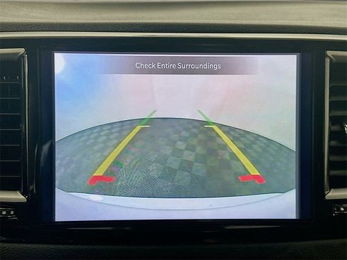 Used 2024 Chrysler Pacifica Touring-L image 20