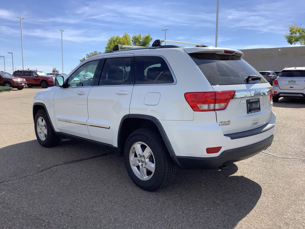 Used 2013 Jeep Grand Cherokee Laredo w/ Laredo E Group AWD/4WD image 24