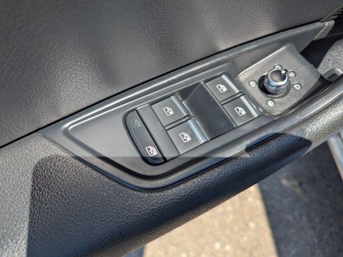 Used 2018 Audi A4 2.0T Premium Plus AWD/4WD image 10