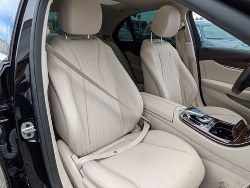 Used 2019 Mercedes-Benz E 300 image 21
