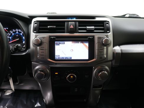 Used 2018 Toyota 4Runner SR5 image 20