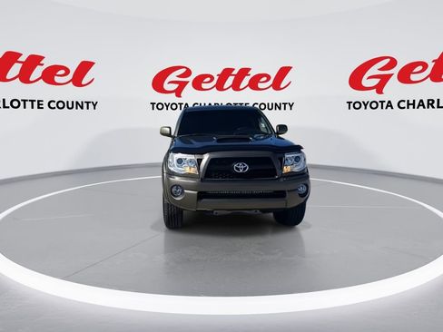 Used 2011 Toyota Tacoma PreRunner image 3