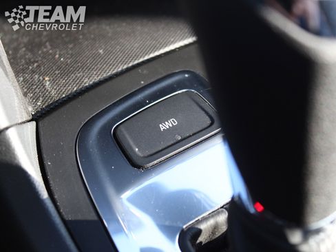 Used 2020 Chevrolet Equinox LT w/ Driver Convenience Package image 19