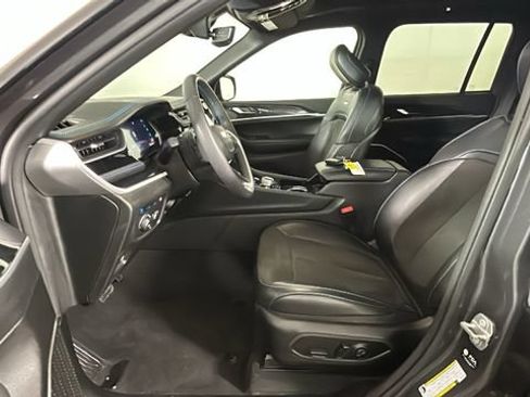 Used 2023 Jeep Grand Cherokee Trailhawk AWD/4WD image 12