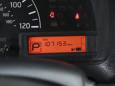 Used 2017 Nissan NV200 S image 22