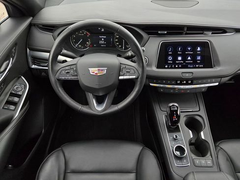 Certified 2023 Cadillac XT4 Premium Luxury w/ Enhanced Visibility Package image 14