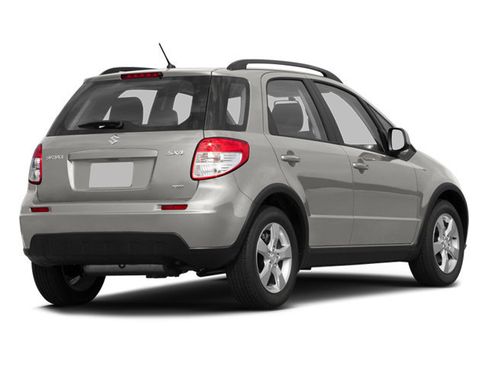Used 2013 Suzuki SX4 Premium AWD/4WD image 2