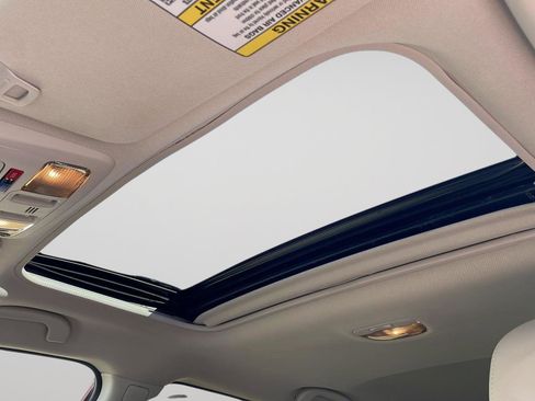 Used 2017 Subaru Outback 2.5i Limited image 25