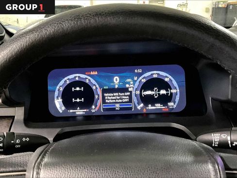 Certified 2025 Toyota Tacoma Limited AWD/4WD image 26