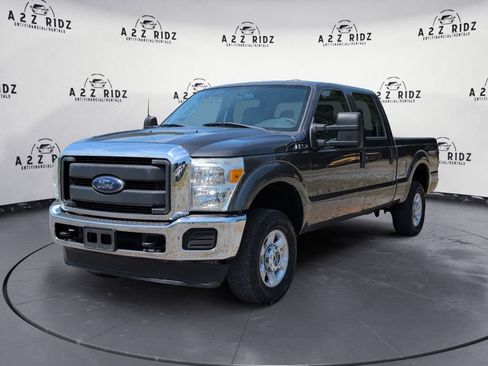 Used 2016 Ford F250 XL w/ XL Appearance Package AWD/4WD image 3