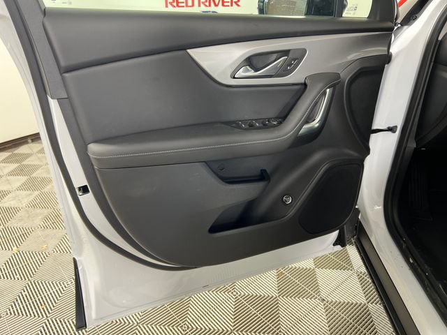 New 2026 Chevrolet Blazer LT w/ Convenience Package FWD image 10