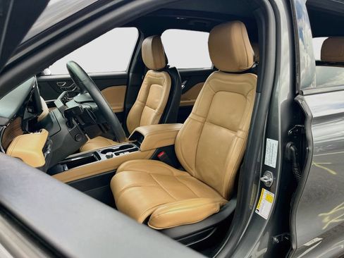 Used 2023 Lincoln Corsair Reserve FWD image 21