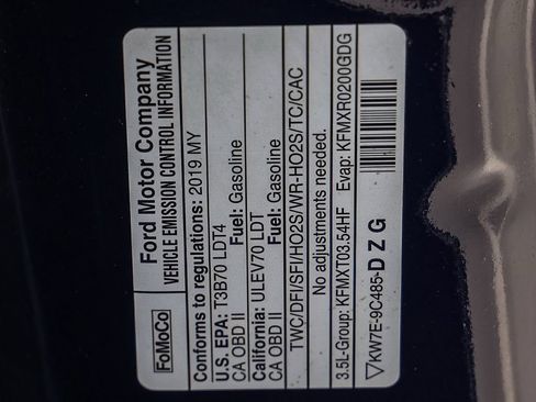 Used 2019 Ford Expedition XLT w/ Equipment Group 202A AWD/4WD image 31