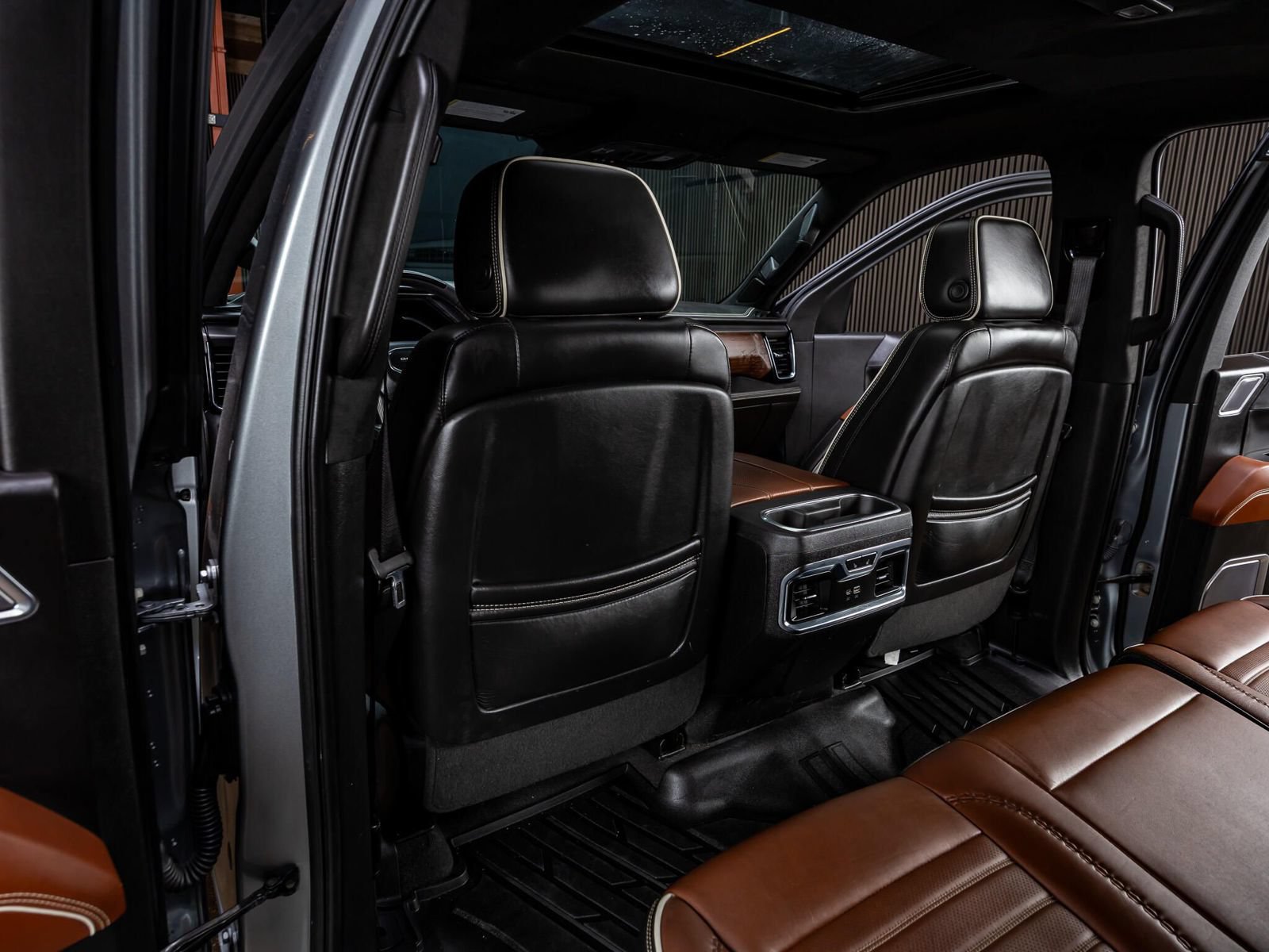 Used 2023 GMC Sierra 1500 Denali Ultimate AWD/4WD image 29