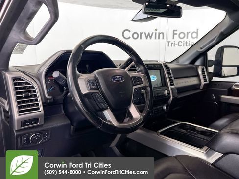 Used 2017 Ford F350 Platinum w/ Platinum Ultimate Package AWD/4WD image 3