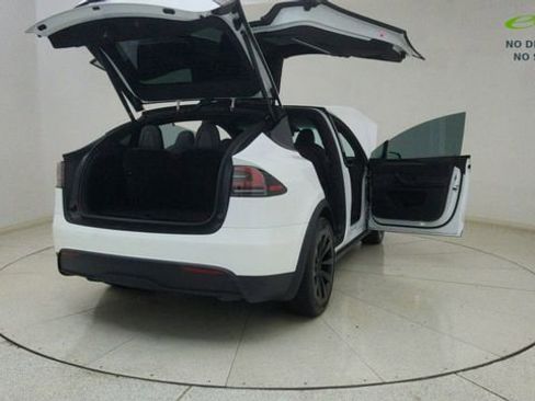 Used 2024 Tesla Model X AWD/4WD image 77